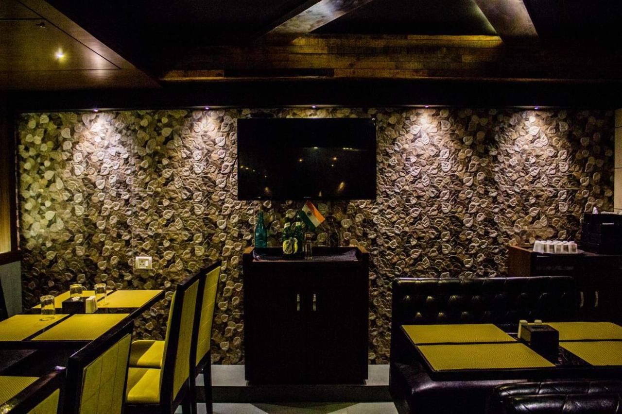 Hotel Corporate Navi Mumbai Extérieur photo