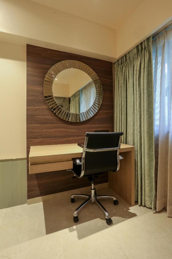 Hotel Corporate Navi Mumbai Extérieur photo