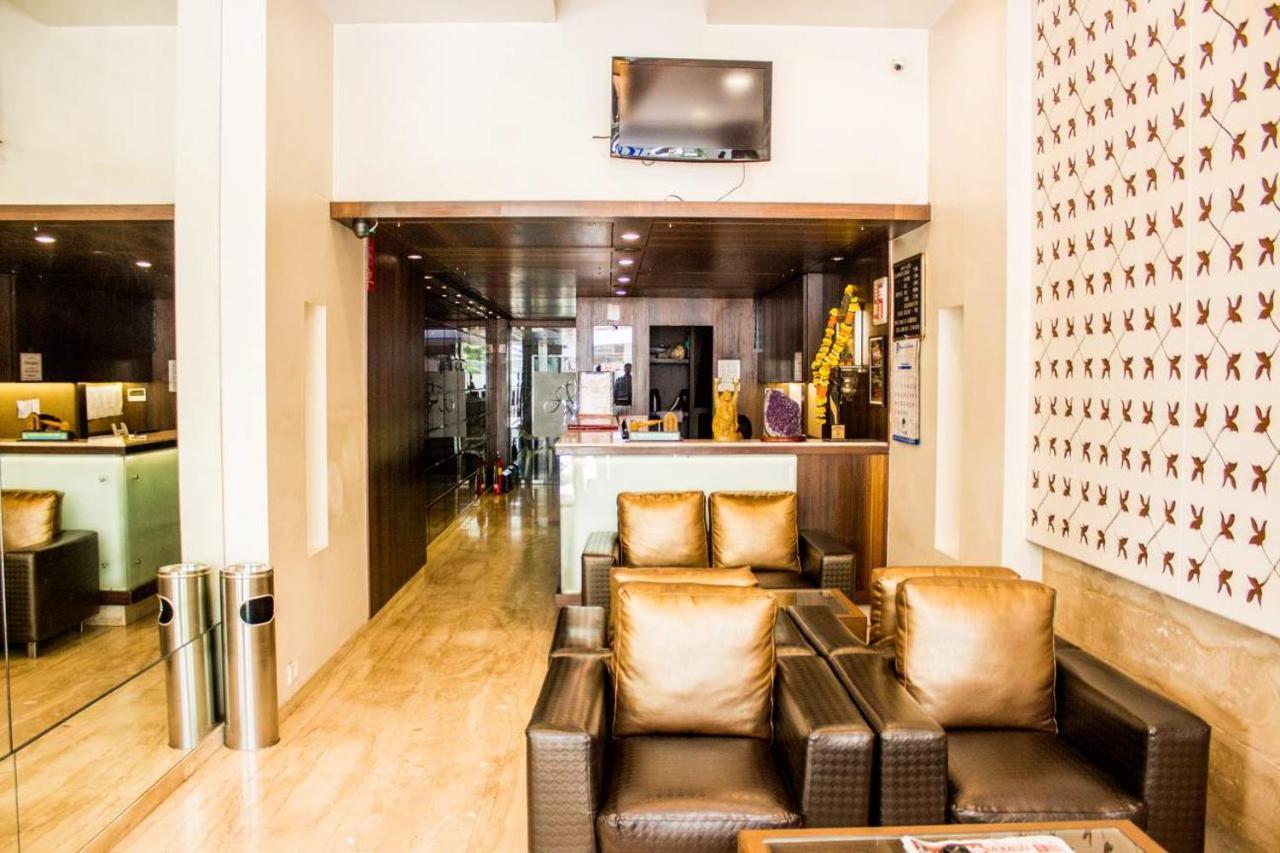Hotel Corporate Navi Mumbai Extérieur photo
